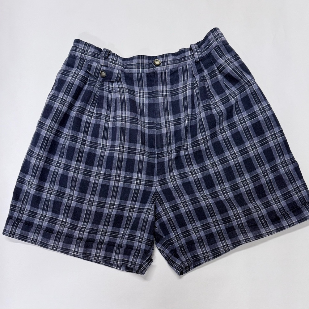 Casual Corner Vintage Shorts Size 12 Dark Blue Plaid Front Pleats Cuffed